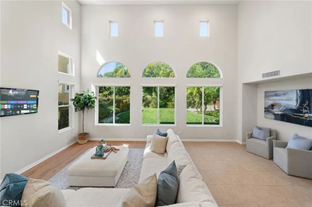 25 Garnet, Irvine, CA 92620