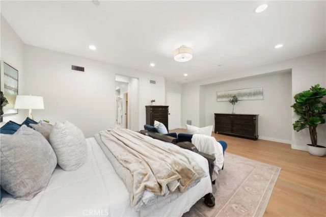 25 Garnet, Irvine, CA 92620
