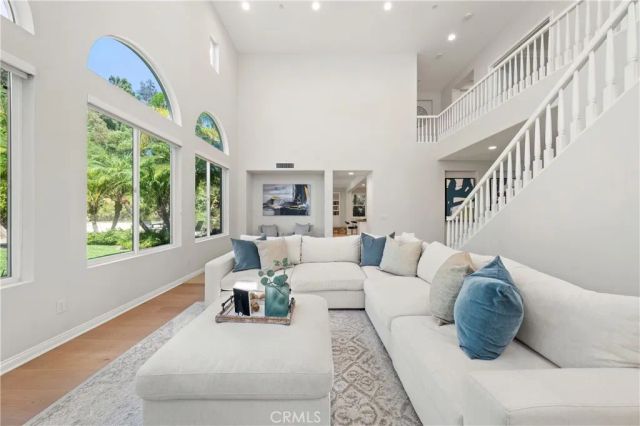 25 Garnet, Irvine, CA 92620