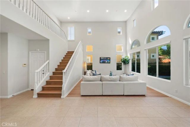 25 Garnet, Irvine, CA 92620