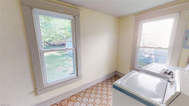250 Lee ST, Hampton, VA 23669