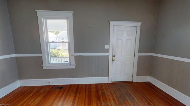 250 Lee ST, Hampton, VA 23669