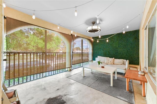2662 NW 33rd St 2508, Oakland Park, FL 33309