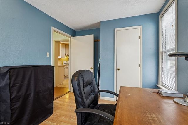 569 W Ocean View AVE, Norfolk, VA 23503