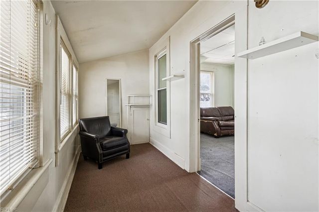 569 W Ocean View AVE, Norfolk, VA 23503