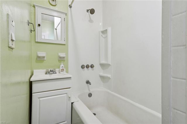 569 W Ocean View AVE, Norfolk, VA 23503