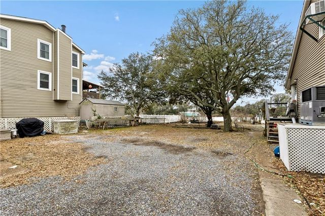 569 W Ocean View AVE, Norfolk, VA 23503