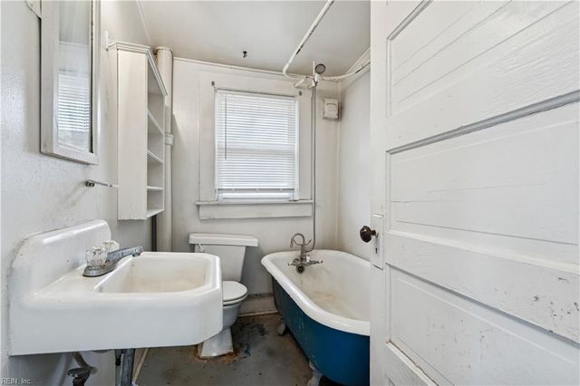 569 W Ocean View AVE, Norfolk, VA 23503