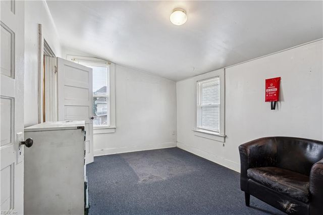 569 W Ocean View AVE, Norfolk, VA 23503