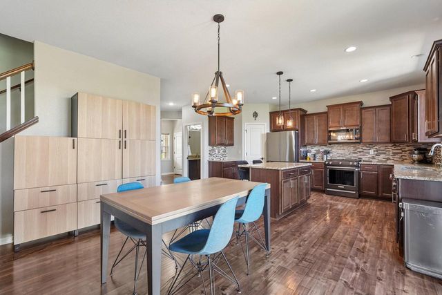 1842 Windrush DRIVE, Grafton, WI 53024
