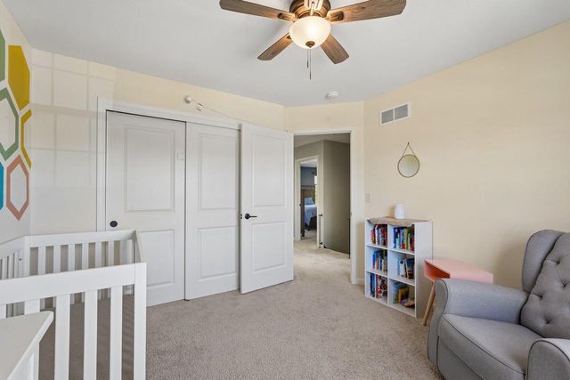 1842 Windrush DRIVE, Grafton, WI 53024