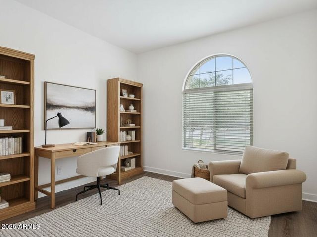 2566 W Huntington Drive, Phoenix, AZ 85041