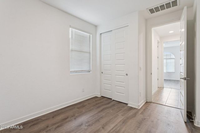 2566 W Huntington Drive, Phoenix, AZ 85041