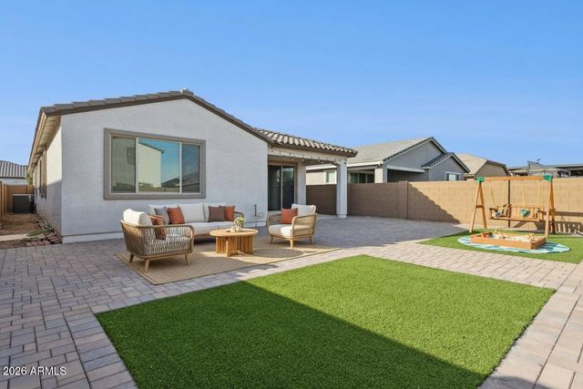 2566 W Huntington Drive, Phoenix, AZ 85041