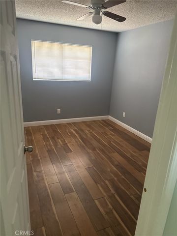 5661 E Avenue T, Palmdale, CA 93552