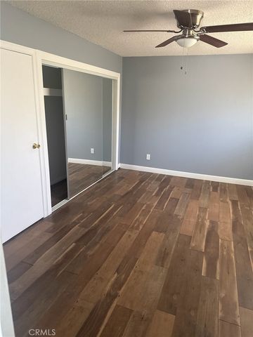 5661 E Avenue T, Palmdale, CA 93552