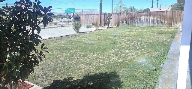 5661 E Avenue T, Palmdale, CA 93552