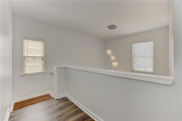 118 Wallnut Hall Circle, Woodstock, GA 30189