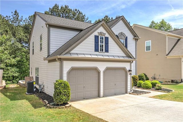118 Wallnut Hall Circle, Woodstock, GA 30189