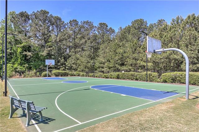 118 Wallnut Hall Circle, Woodstock, GA 30189