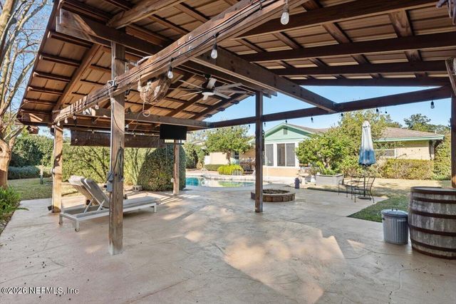 8134 VERACRUZ Drive, Jacksonville, FL 32211