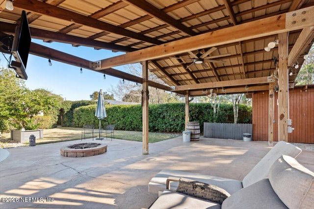 8134 VERACRUZ Drive, Jacksonville, FL 32211