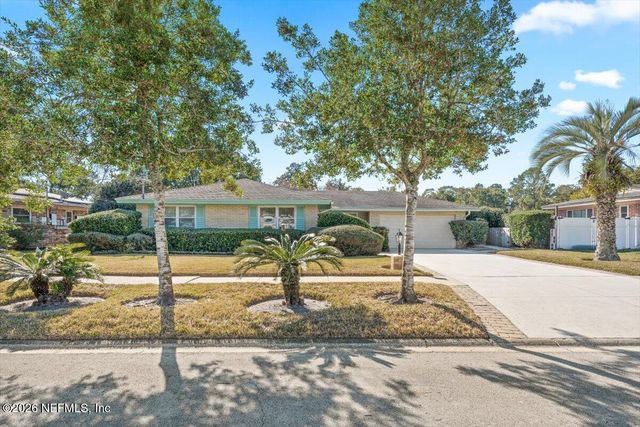 8134 VERACRUZ Drive, Jacksonville, FL 32211