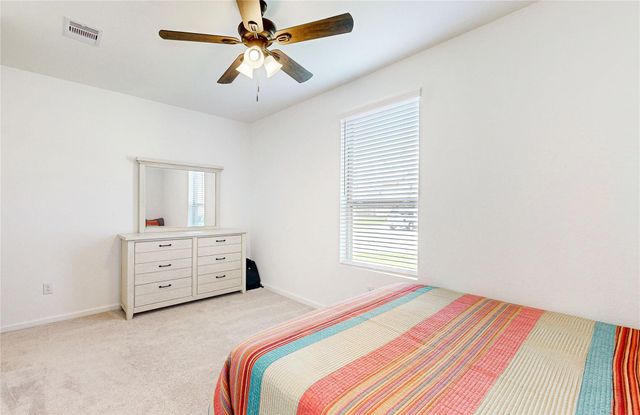 711 Hooks Trail Lane, League City, TX 77573