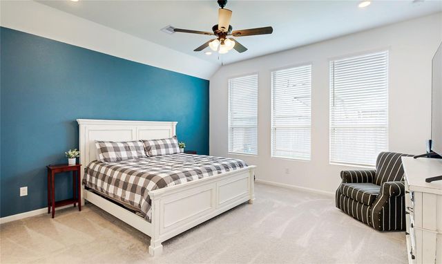 711 Hooks Trail Lane, League City, TX 77573