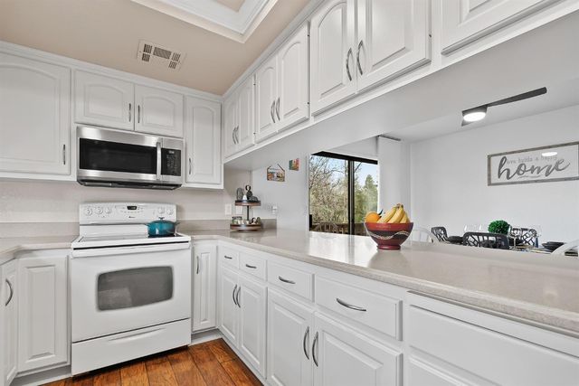 2797 Oak Creek Ct, Cameron Park, CA 95682