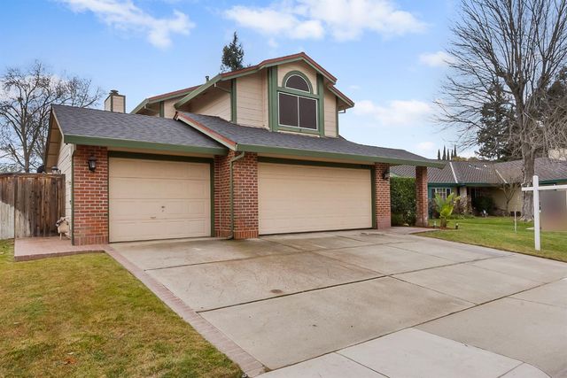 9324 Whittemore Dr, Elk Grove, CA 95624