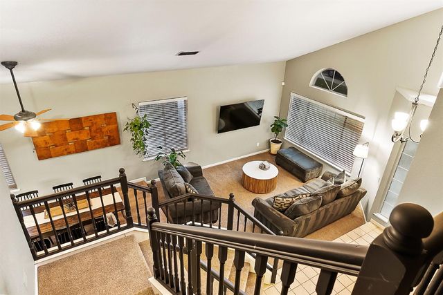 9324 Whittemore Dr, Elk Grove, CA 95624