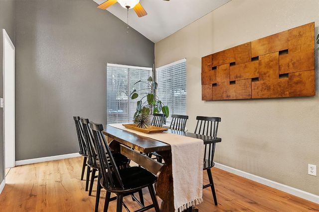 9324 Whittemore Dr, Elk Grove, CA 95624