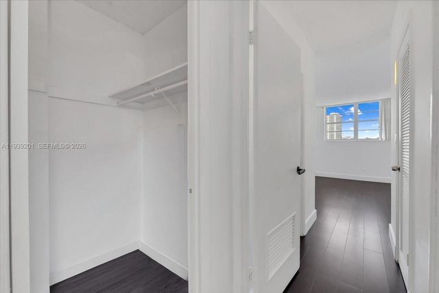 19390 Collins AV 1211, Sunny Isles Beach, FL 33160