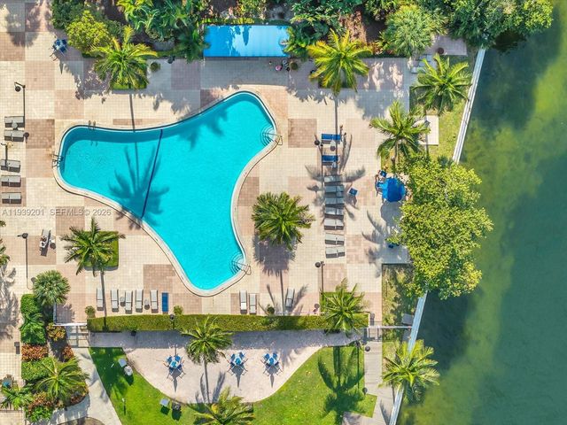 19390 Collins AV 1211, Sunny Isles Beach, FL 33160