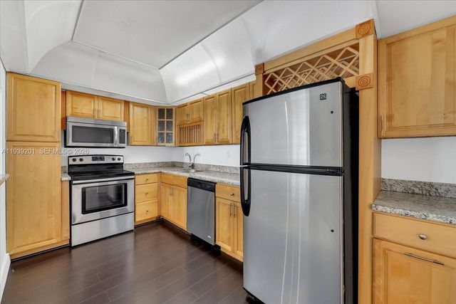 19390 Collins AV 1211, Sunny Isles Beach, FL 33160