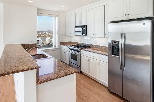 116-128 Rantoul St. 509, Beverly, MA 01915