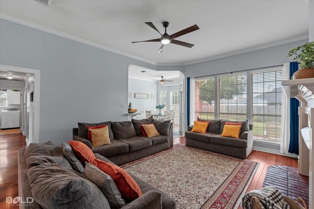 6020 Applegate Circle, Bossier City, LA 71111