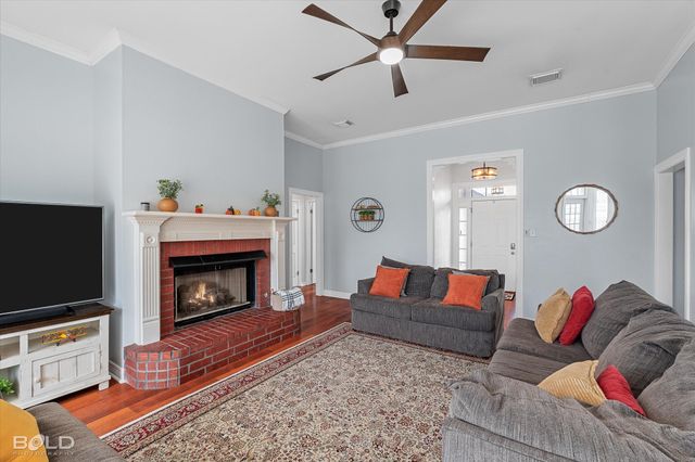 6020 Applegate Circle, Bossier City, LA 71111