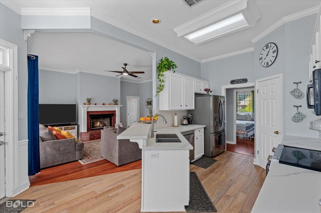 6020 Applegate Circle, Bossier City, LA 71111