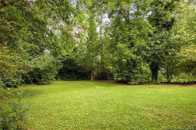865 Stokeswood Avenue SE, Atlanta, GA 30316