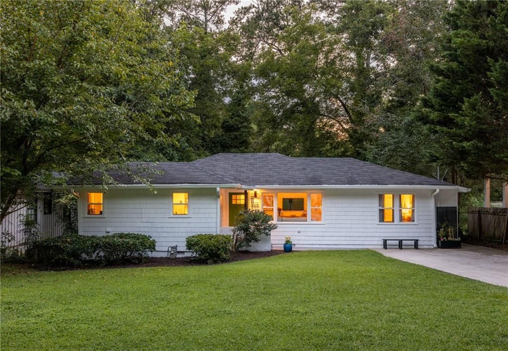 865 Stokeswood Avenue SE, Atlanta, GA 30316