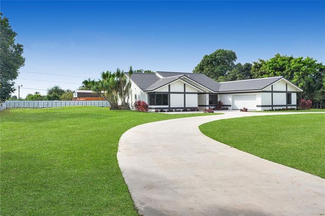 21360 SW 236th St, Homestead, FL 33031