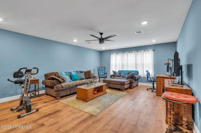 178A Sterling Court, Lakewood, NJ 08701