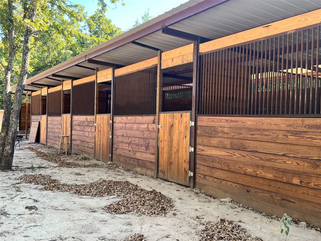 1327 County Road 3702, Quinlan, TX 75474