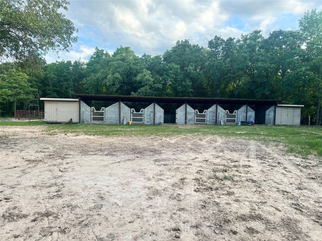 1327 County Road 3702, Quinlan, TX 75474