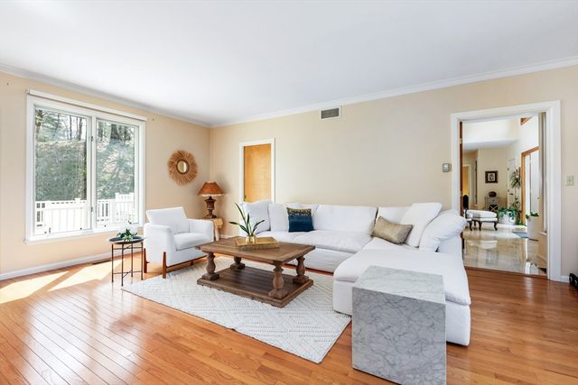 375 Atherton St, Milton, MA 02186