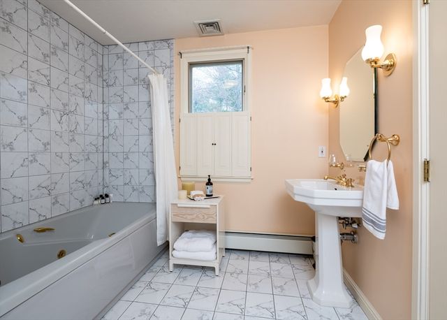 375 Atherton St, Milton, MA 02186