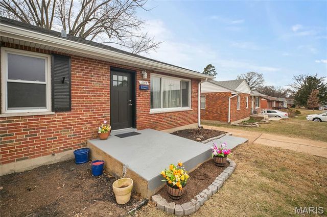 11344 Manchester Road, Kirkwood, MO 63122