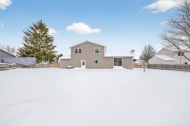 47 Alderbush Lane, Hamlin, NY 14464